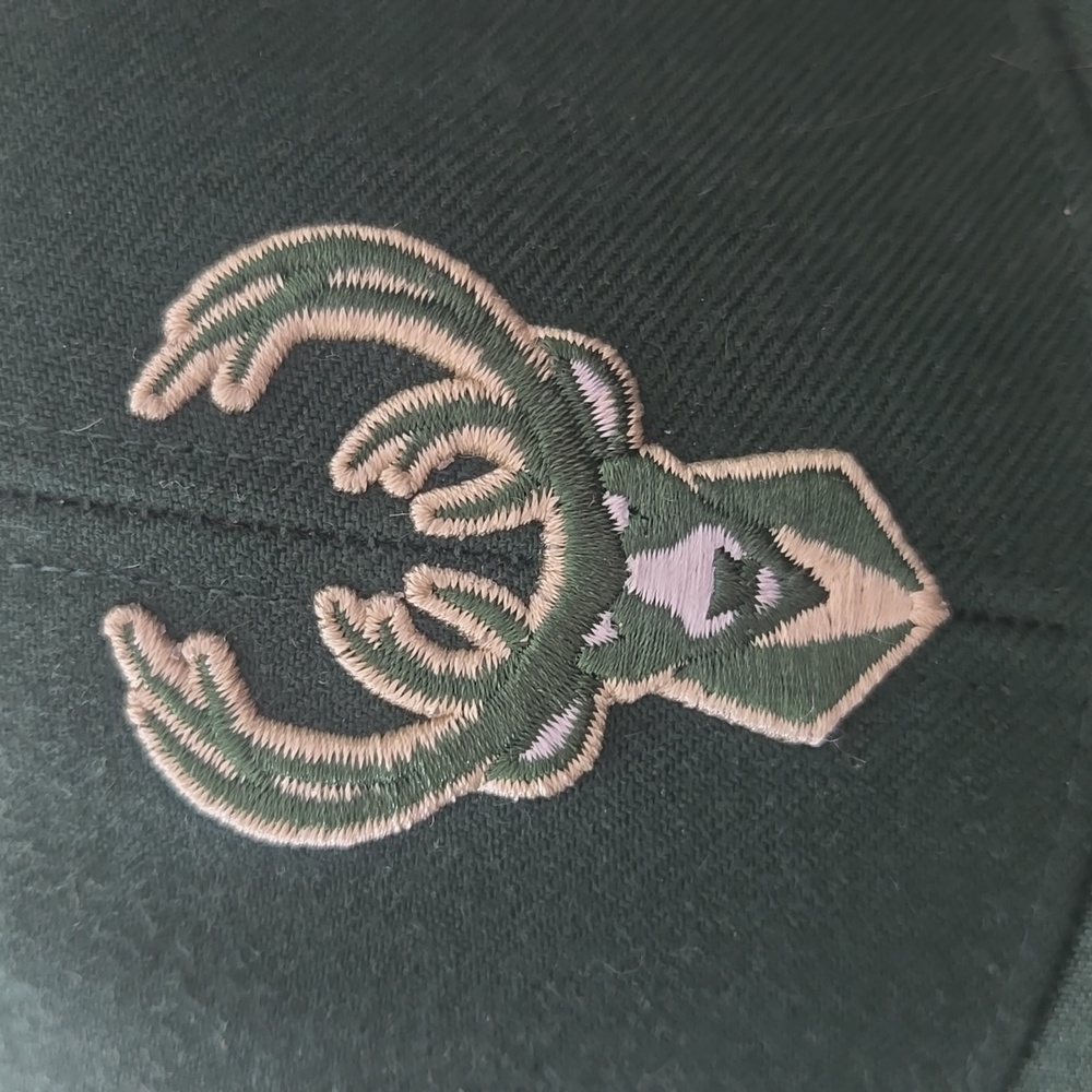 Milwaukee Bucks Hat - Picture 2 of 7